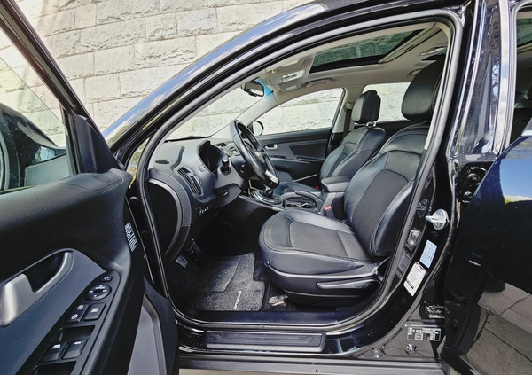 Kia Sportage cena 48900 przebieg: 211677, rok produkcji 2013 z Alwernia małe 781